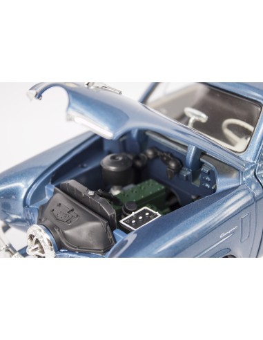 1:18 1950 Studebaker Champion Dark Blue