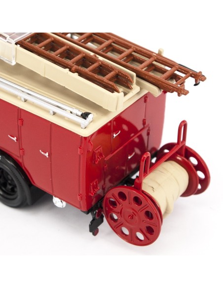 1:43 1941 Magirus-Deutz S3000 SLG rojo