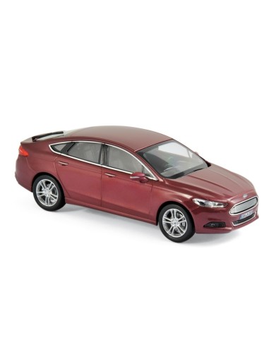 1:43 Ford Mondeo 2014 Red