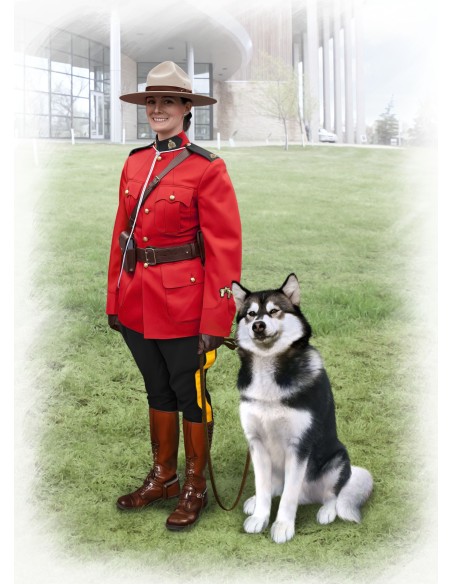 1:16 RCMP Female Officer with dog