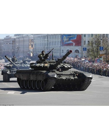 1:35 Russian T-72B3 MBT