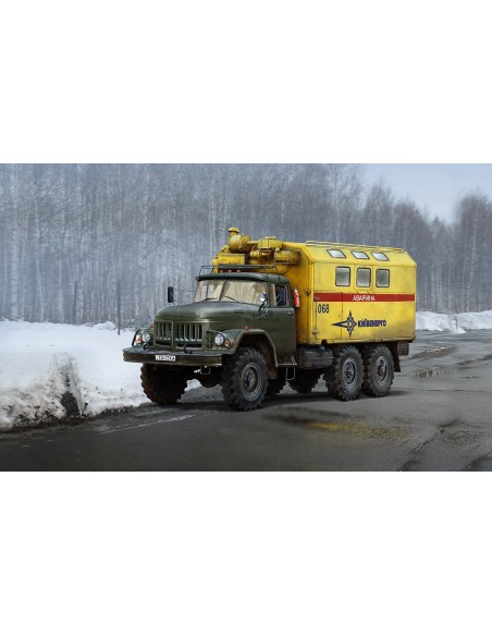 1:35 ZiL-131 Emergency Truck, Soviet Vehicle