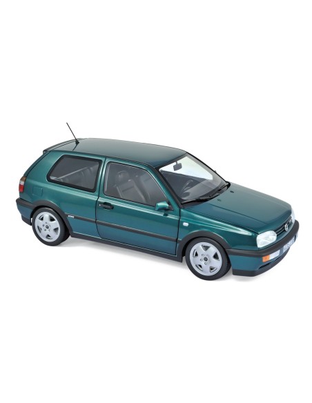 1:18 VW Golf VR6 1996 -Green metallic