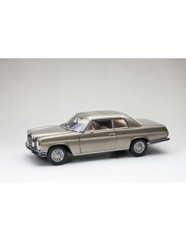 1:18 1973 Mercedes-Benz Strich 8 Coupé-Beige