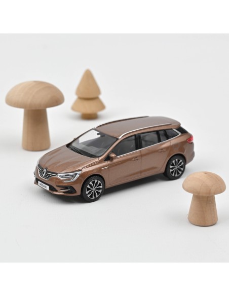 1:43 RENAULT MEGANE ESTATE 2020-SOLAR COPPER BROWN