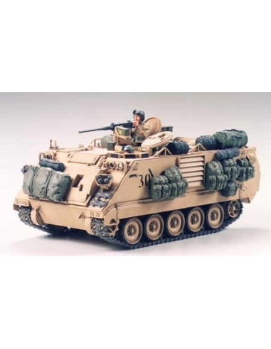 1:35 US M113A2 Armored Personnel Carrier Desert Ve