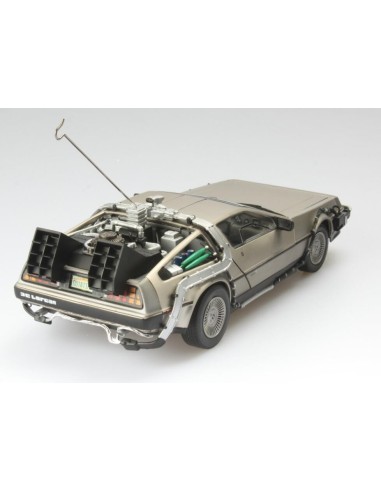 1:18 De Lorean-Back to the future Part I