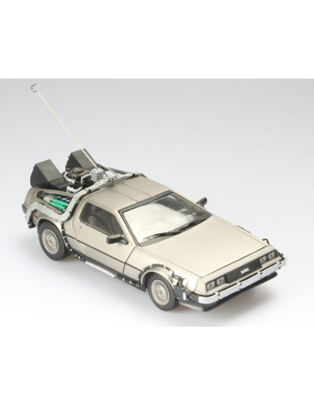 1:18 De Lorean-Back to the future Part I