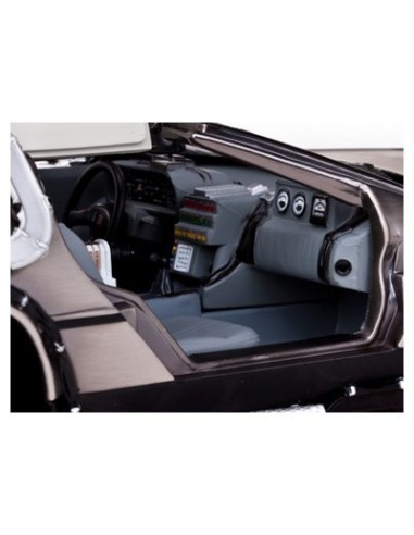 1:18 De Lorean-Back to the Future Part II