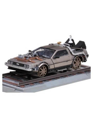 1:18 De Lorean-Back to the Future Part II Railroad