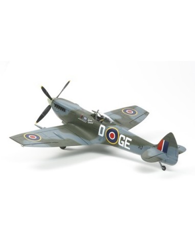 1:32 SPITFIRE MK.XVIE