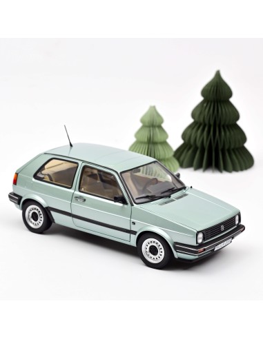 1:18 VW GOLF CL 1987-LIGHT GREEN METALLIC