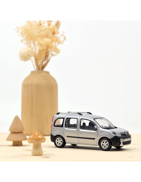 1:43 RENAULT KANGOO STREET 2013 SILVER