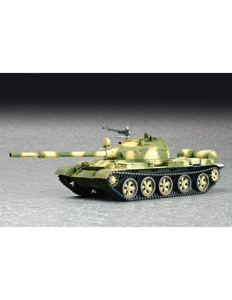 1:72 RUSSIAN T-62 MAIN BATTLE TANK MOD 1972