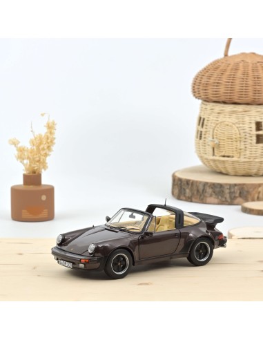 1:18 PORSCHE 911 TURBO TARGA 1987 BROWN METALLIC