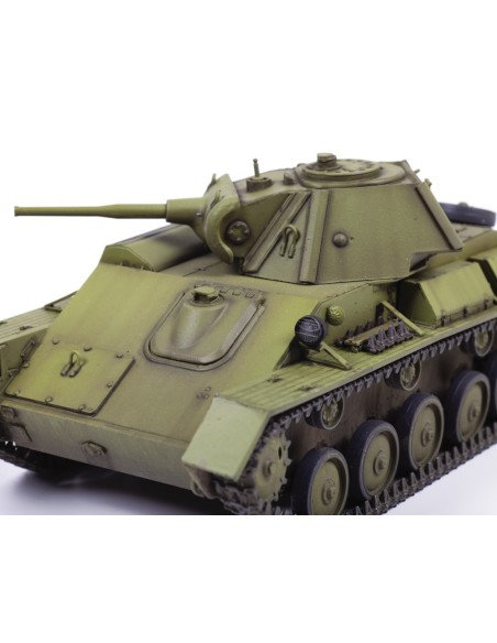 1:35 SOVIET TANK T-70