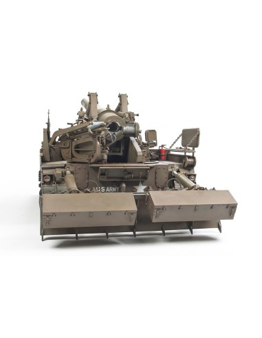 1:35 M110 SELF-PROPELLED HOWITZER