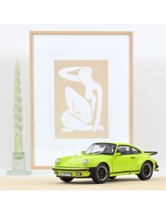 1:18 PORSCHE 911 TURBO 3.0 1976 LIGHT GREEN
